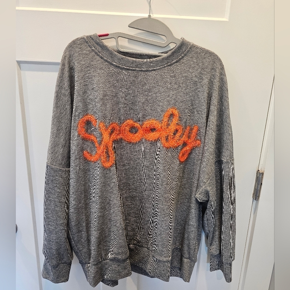 Spooky Sweatshirt Women’s M Gray Orange Chenille Lettering Pullover Halloween Co
